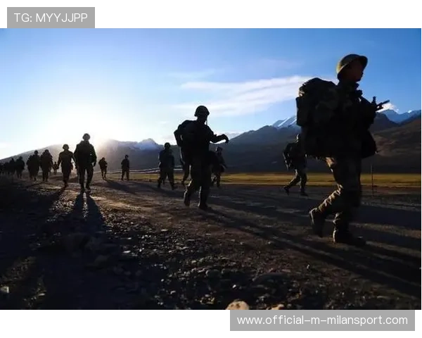 MMA三角锁瞬间结束战斗 MMA三角锁瞬间结束战斗