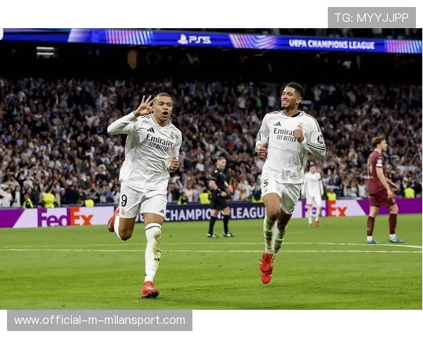 皇马10胜欧冠全胜，巴尔韦德改踢右后卫，皇马10_0巴萨